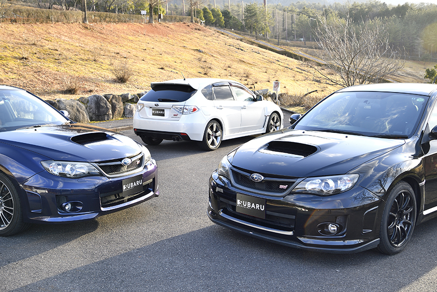 スバル・レガシィ (別冊CG CAR GRAPHIC選集) |本 | 通販 | Amazon